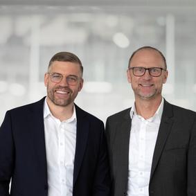 Geschäftsführer Testo Industrial Services Raimund Föhrenbacher und Arnt König