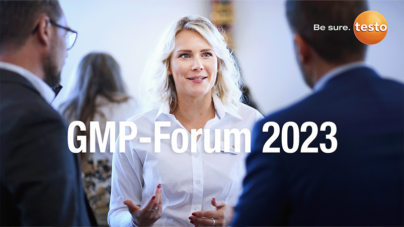 Mitarbeitende im Gespräch mit Kunden beim GMP-Forum 2023