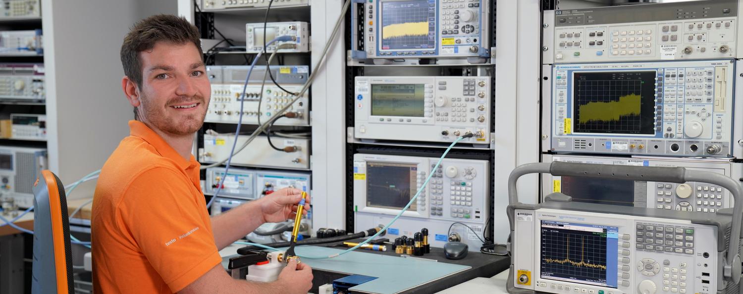 Herstellerunabhängige Kalibrierung von elektrischen Messgeräten