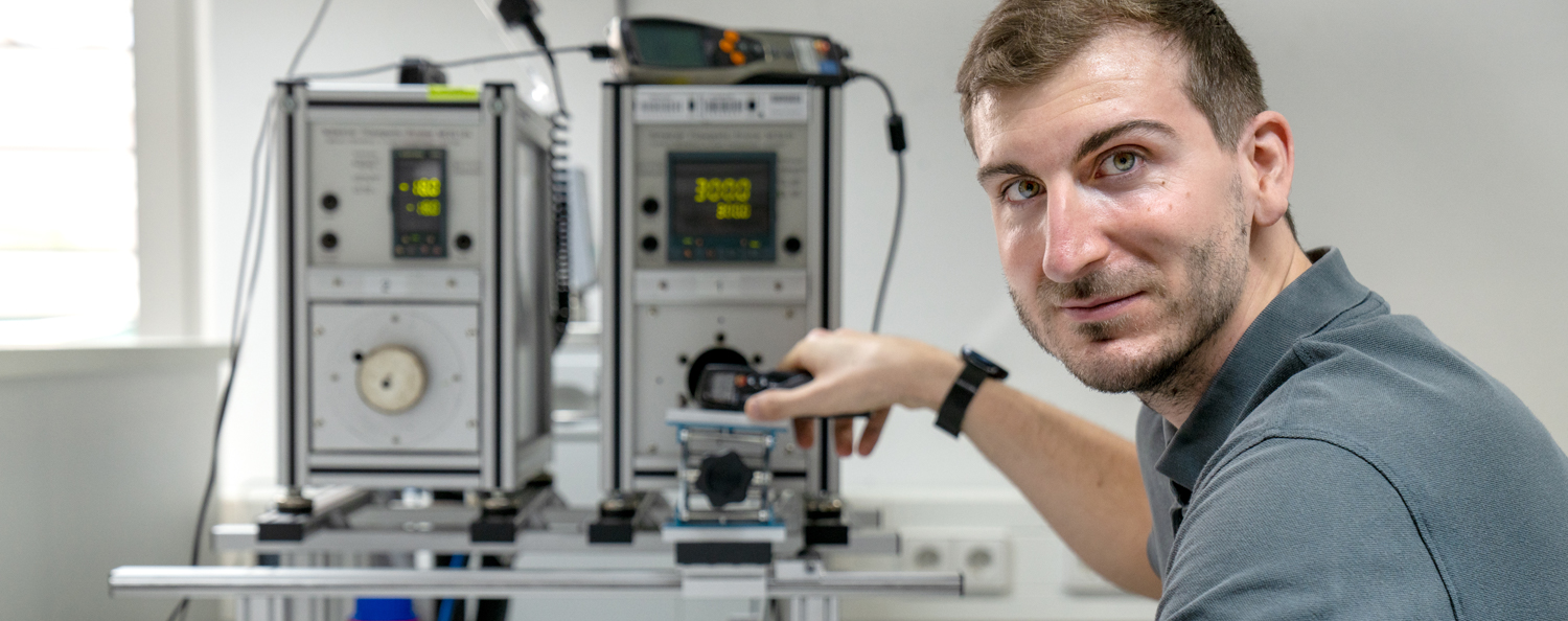 Calibration of an infrared measuring device in the thermodynamic laboratory