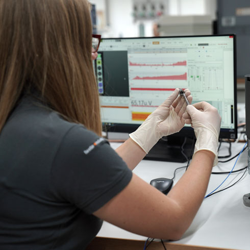 Dynamic calibration of pressure sensors