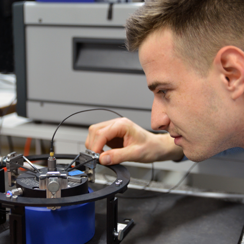 Calibration of vibration transducers