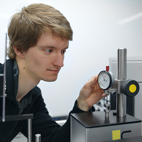 Calibration of dial gauges