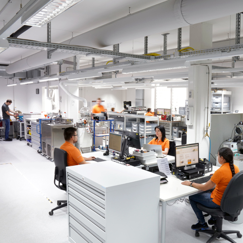 Kalibrierung im Labor Labor Thermodynamik Testo Industrial Services