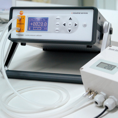 Druckkalibrator Pneumator mit testo 6344