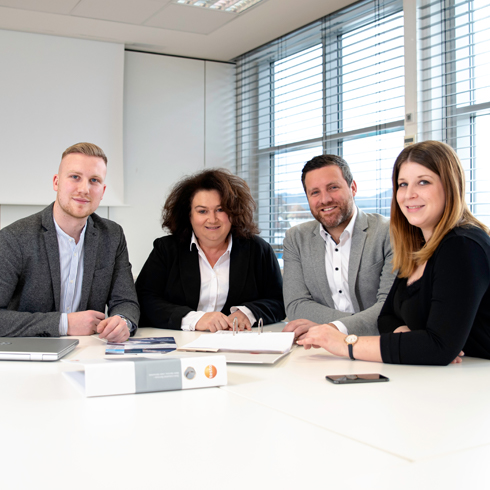 Unser Qualitätsversprechen Das QM-Team von Testo Industrial Services hat unser Qualitätsversprechen immer im Blick.