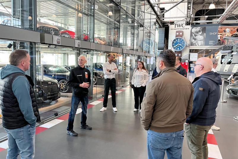 Führung durch die Motorworld in Köln