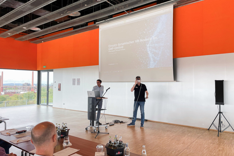 Teilnehmer und Referenten beim Qualitätsforum Reinraum in Essen 2024