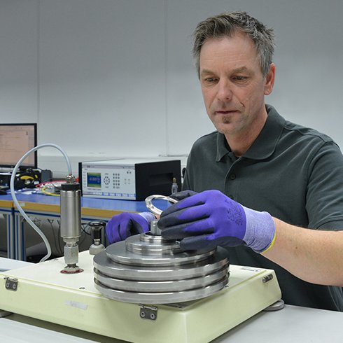 Druck-Fibel Druck-Fibel mit Grundlagen rund um die Druckmesstechnik
