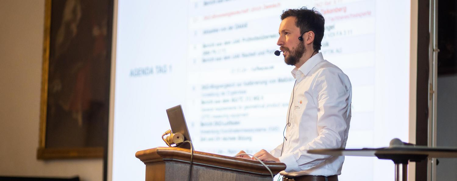 Dr. Christian Sander spricht über das DCC